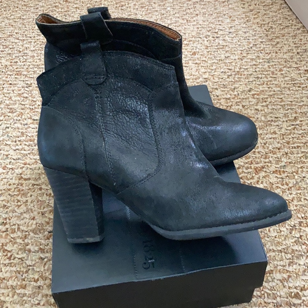 Clarks- genuine leather